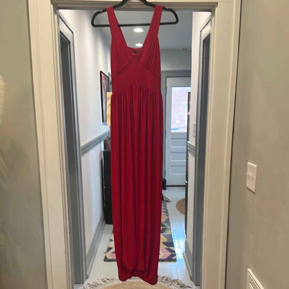 Elegant Red Maxi Dress